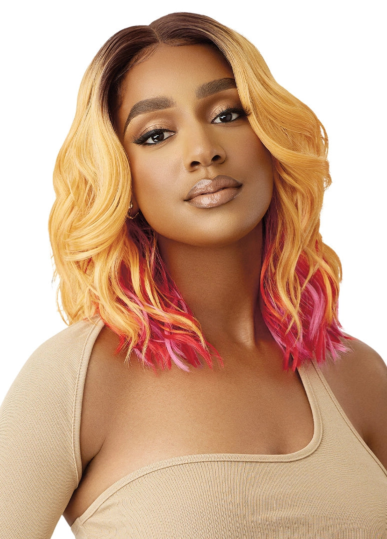 Lace wig with a wavy texture for a beachy lookOutre Lace Front Color Bomb Marina