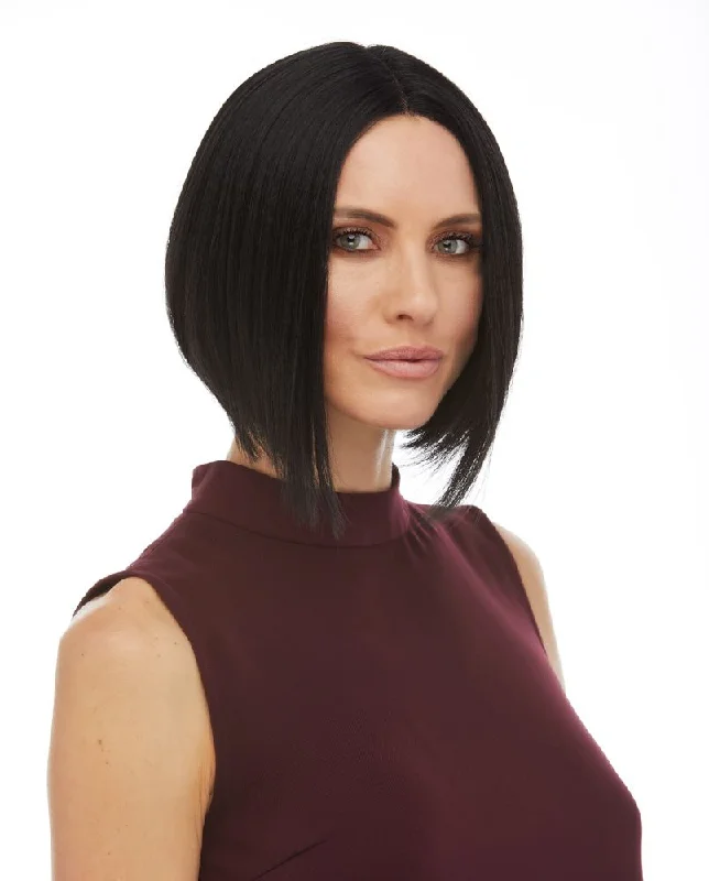 Lace wig with a straight texture for a sleek and minimalist lookSepia LF Mora