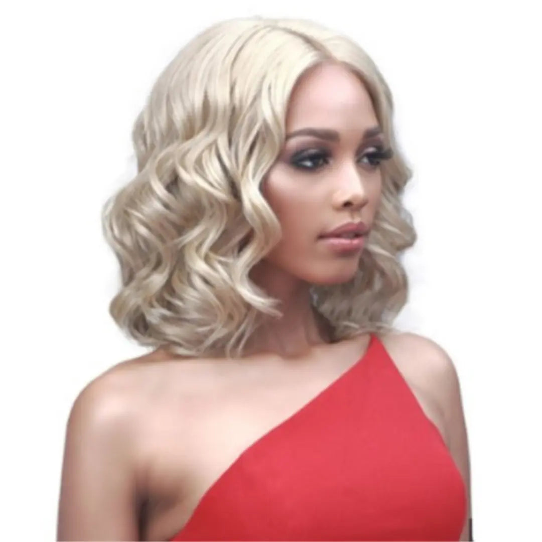 Petite bob wig suitable for women with small facesBobbi Boss Truly Me Easy Everyday Wear Deep Part Wig - Dara