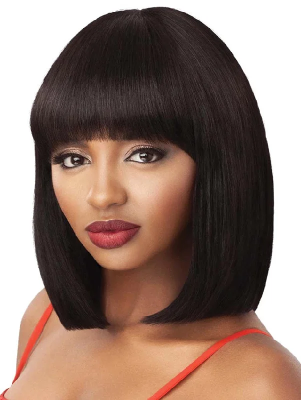 Short wig with auburn highlights for a warm and rich colorOutre Premium Fab & Fly Human Hair Wig - MISTY