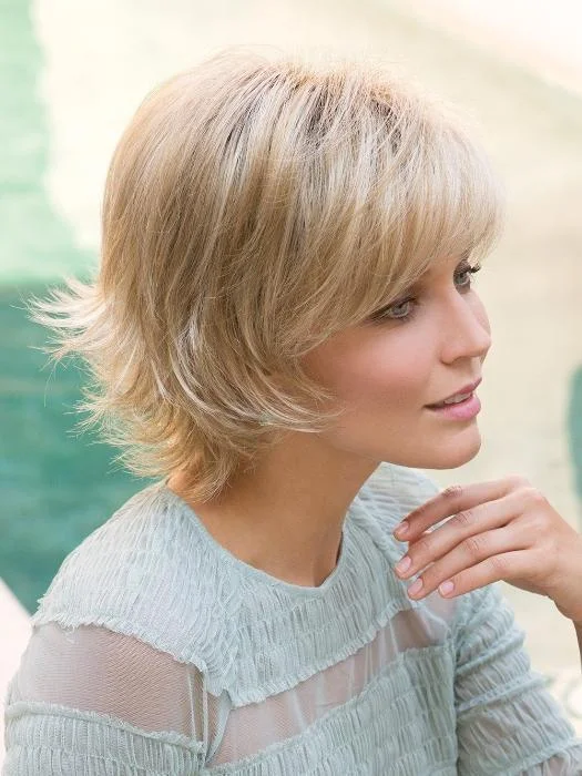 Wavy wig with a natural - looking root for a more realistic lookPersonality fashion lady short blonde hair