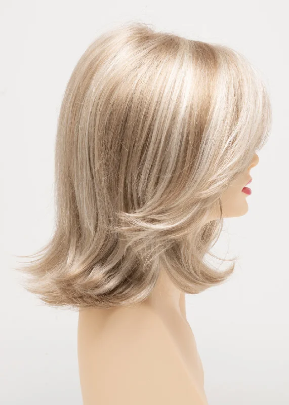 Light Blonde | A platinum and creamy blonde blended to perfection